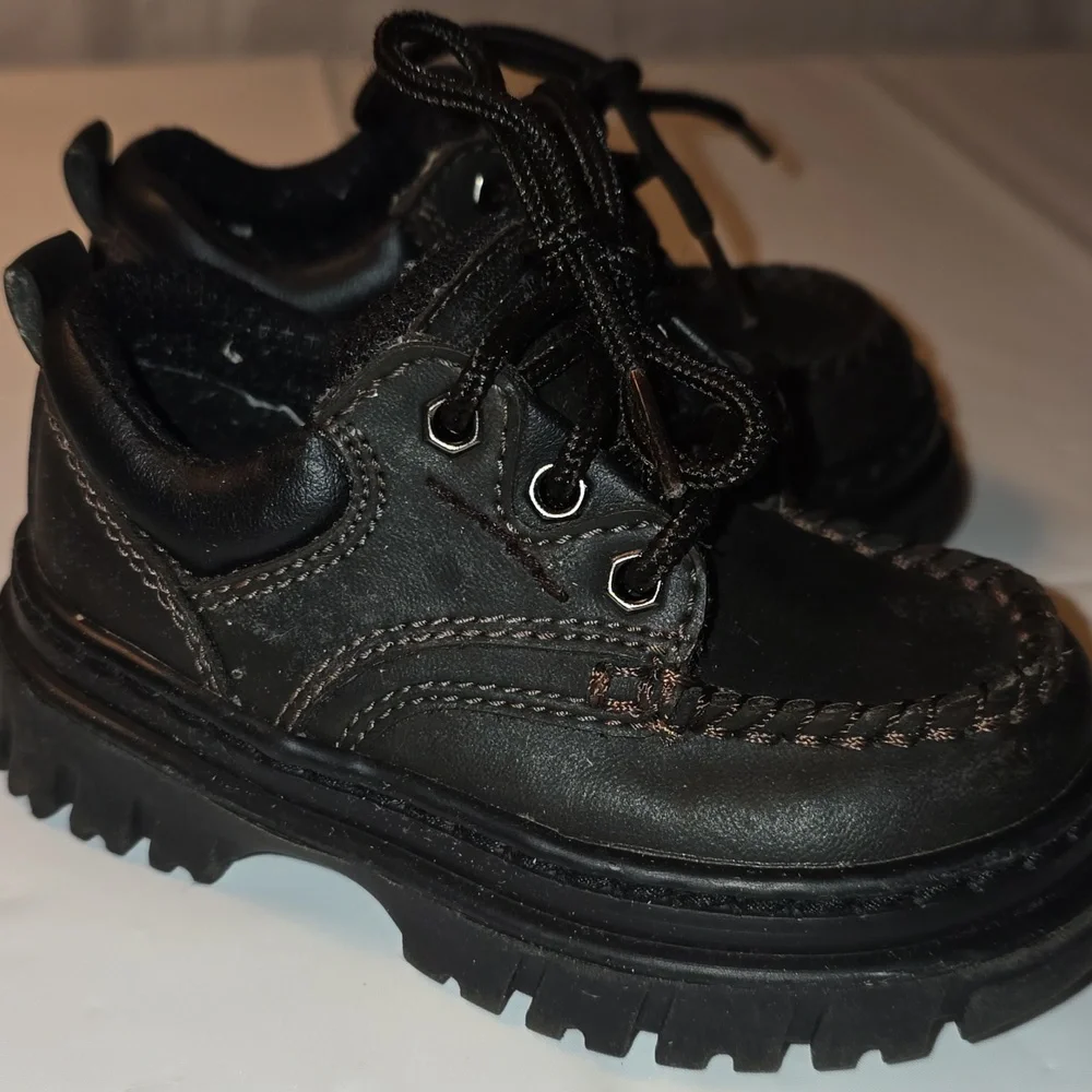 Smart Fit Boys Tie Brown Dress Shoes Size 5